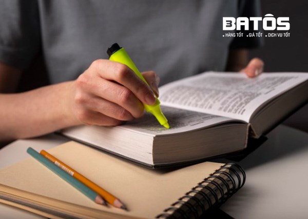 Những ưu điểm mà bút dạ quang mà bạn chưa biết