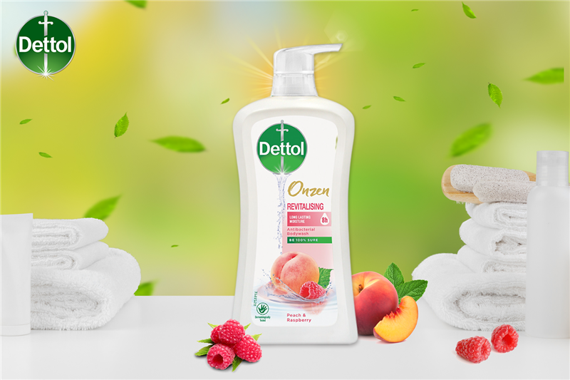 Da sạch sâu, sáng mịn với sữa tắm Dettol Onzen hương đào & phúc bồn tử