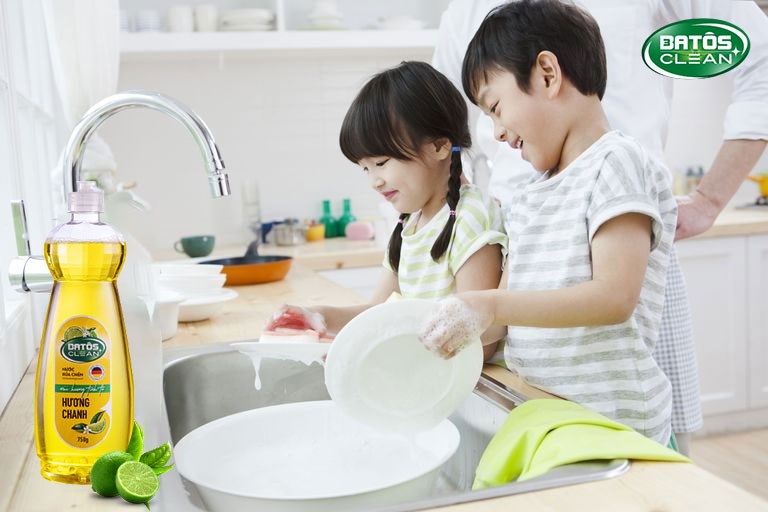 Sạch tinh tươm, đón Tết an lành với nước rửa chén Batos Clean