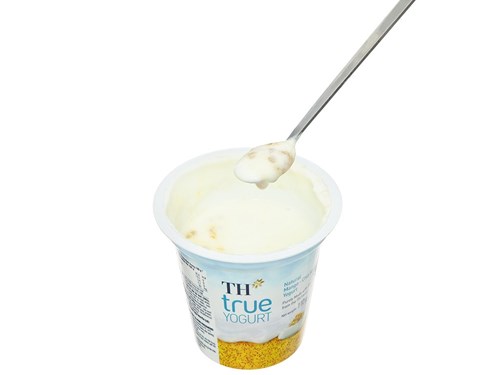 Thùng 48 hộp sữa chua ăn soài - hạt chia tự nhiên TH True Yogurt 110g